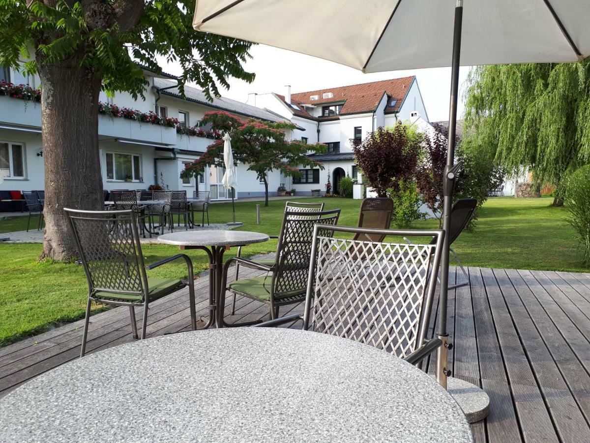 Pension Joseph Haydn Hotel Podersdorf am See Bagian luar foto