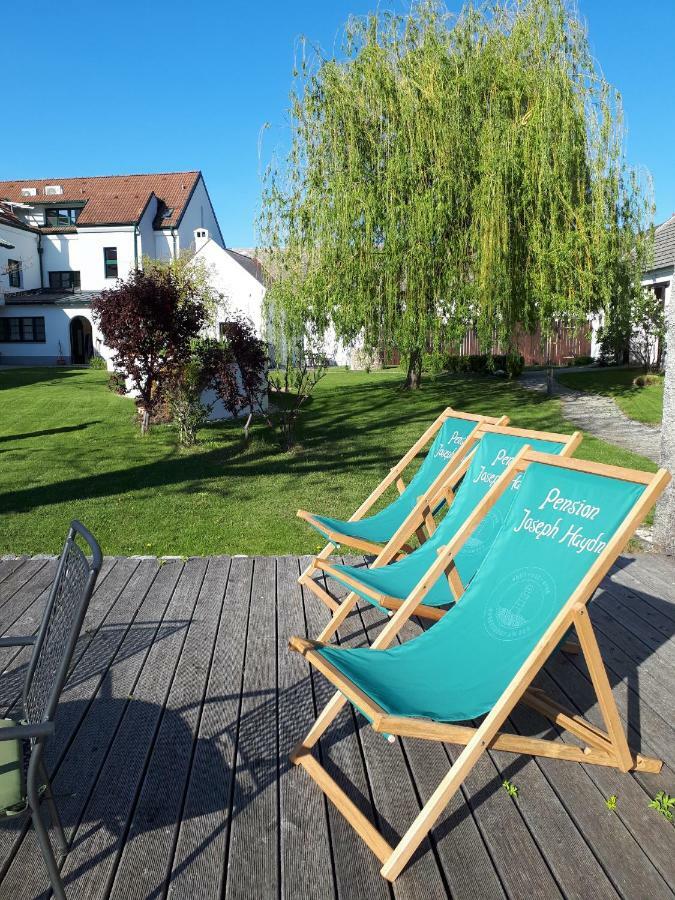 Pension Joseph Haydn Hotel Podersdorf am See Bagian luar foto